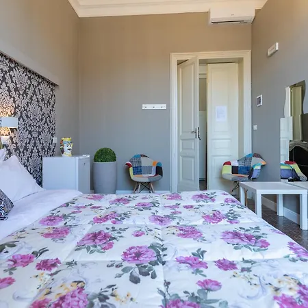 Tra L'etna E Il Mare Via Oberdan