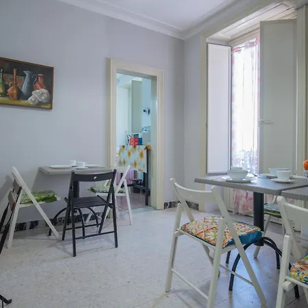 Tra L'etna E Il Mare Via Oberdan לינה וארוחת בוקר