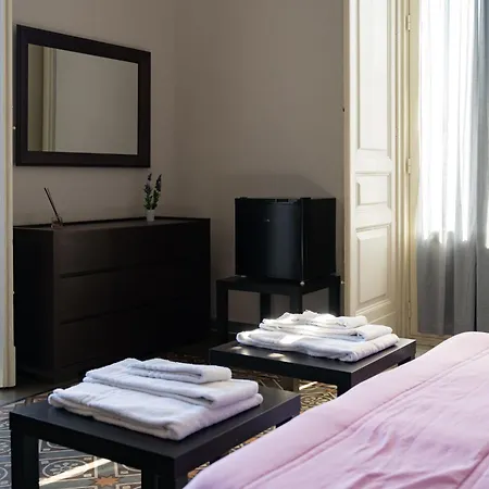 Bed & Breakfast Tra L'etna E Il Mare Via Oberdan Catánia