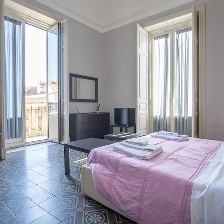 Bed & Breakfast Tra L'etna E Il Mare Via Oberdan Catánia