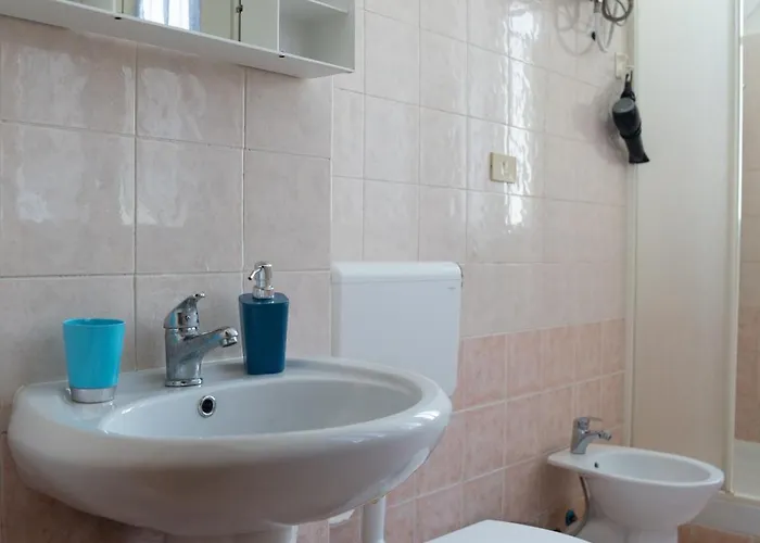 Bed & Breakfast Tra L'etna E Il Mare Via Oberdan 5*