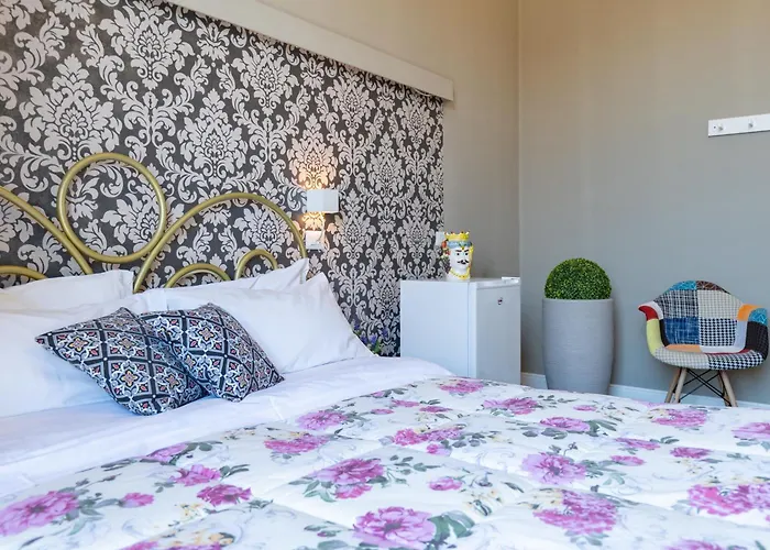 Tra L'etna E Il Mare Via Oberdan