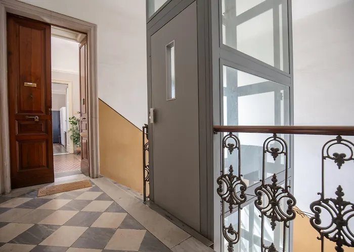 Bed & Breakfast Tra L'etna E Il Mare Via Oberdan 5*