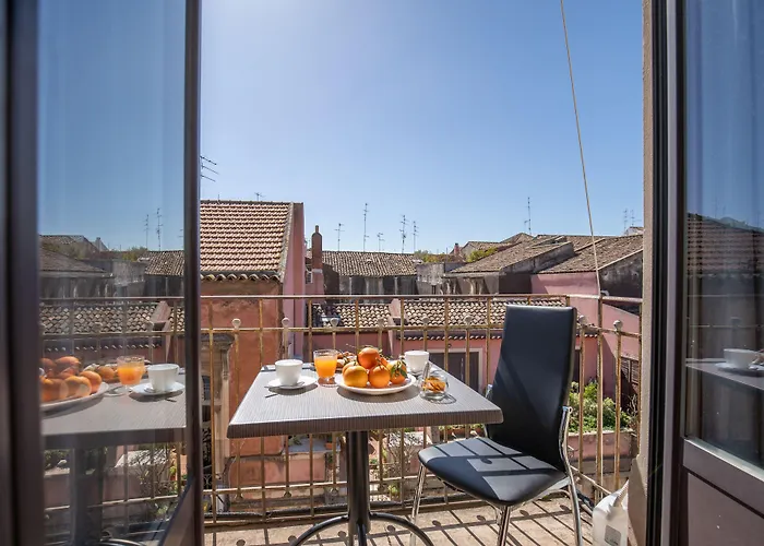 Bed & Breakfast Tra L'etna E Il Mare Via Oberdan 5*