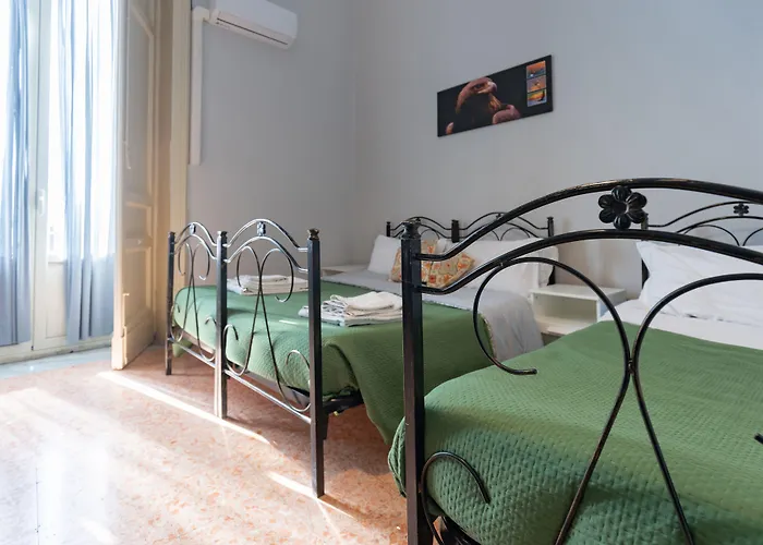 Tra L'etna E Il Mare Via Oberdan Bed & Breakfast
