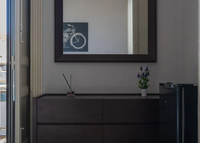 Tra L'etna E Il Mare Via Oberdan Katánie