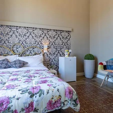 Tra L'etna E Il Mare Via Oberdan Bed and Breakfast
